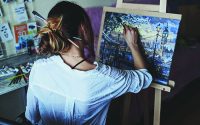 artist-draws-a-work-of-art